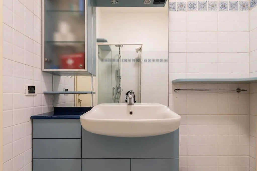 Bilocale Magnasco Mico Fiera Apartment Milan Italy
