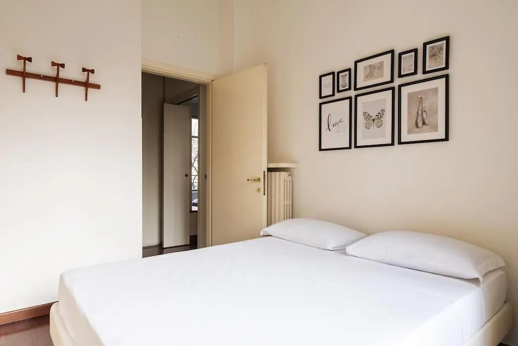 Bilocale Magnasco Mico Fiera Apartment Milan Italy